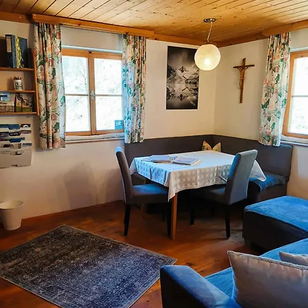 Haus Kathrein Apartmán Fliess